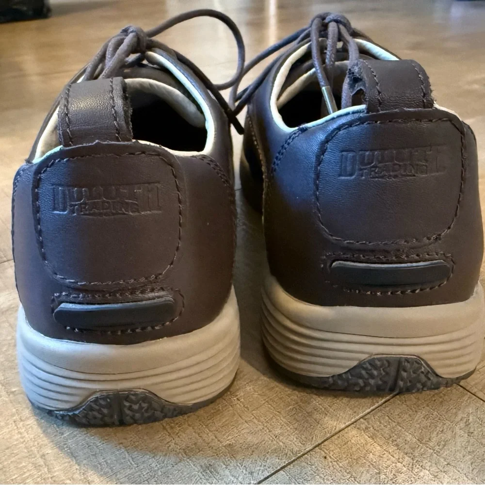 Duluth Trading Co Tower Hill Brown lace up Leather Oxfords comfort walk 9.5